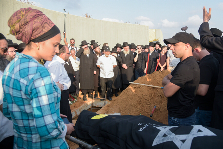 במותה ציוותה: אסתי ויינשטיין חשפה את סיפורה כדי שלא נוכל להישאר אדישים