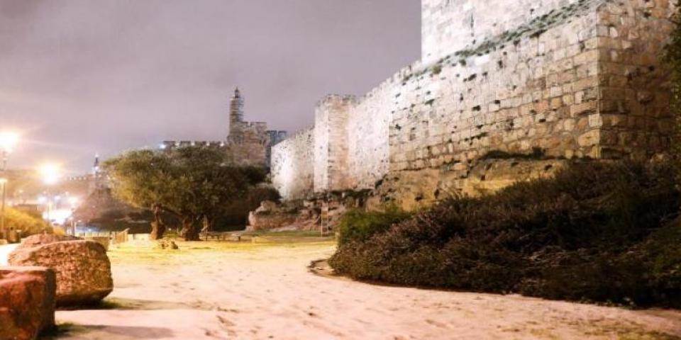 הסיורים הדו-נרטיביים בירושלים בונים את השלום מלמטה