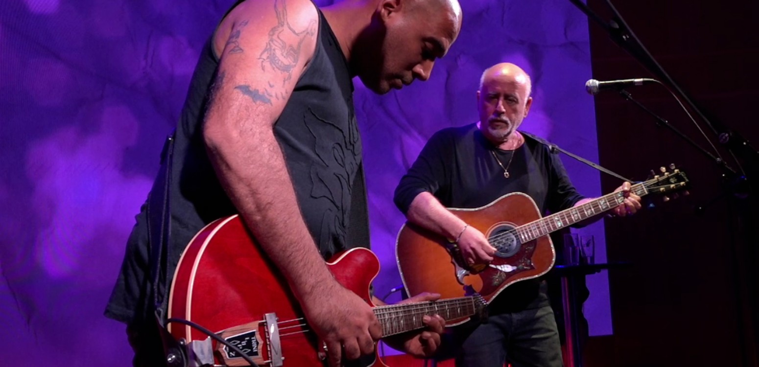 מסמרים ונוצות